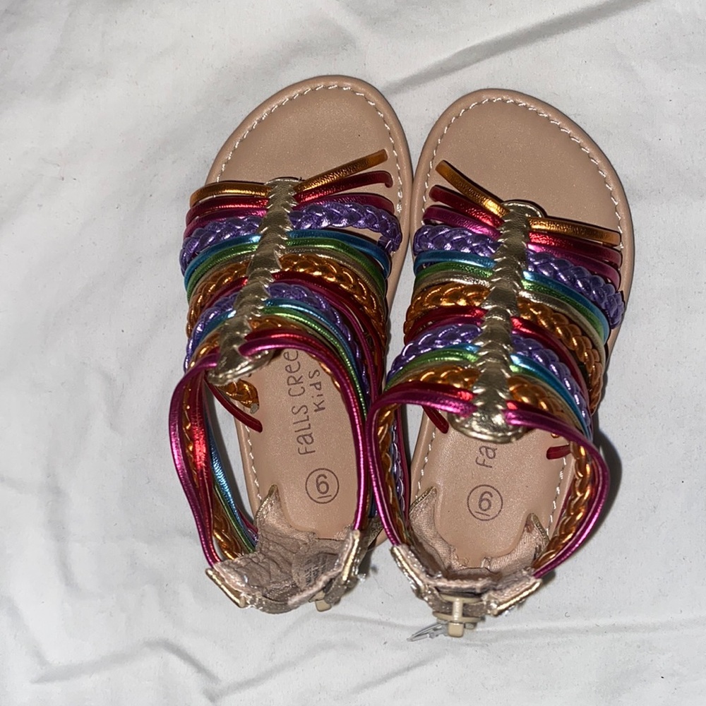 KIDS SANDALS size 6